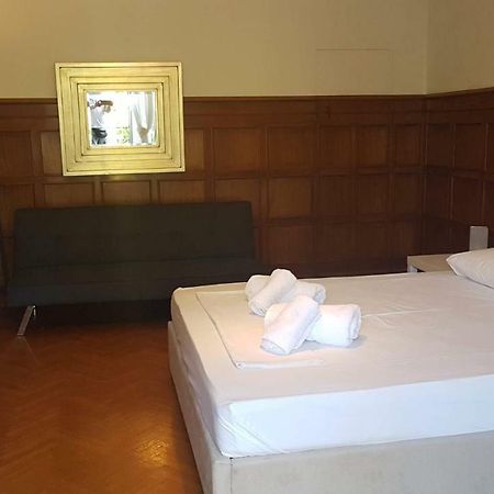 Violet Errathens Apartment - Athens Center, 7 Bd, 3 Bath 외부 사진