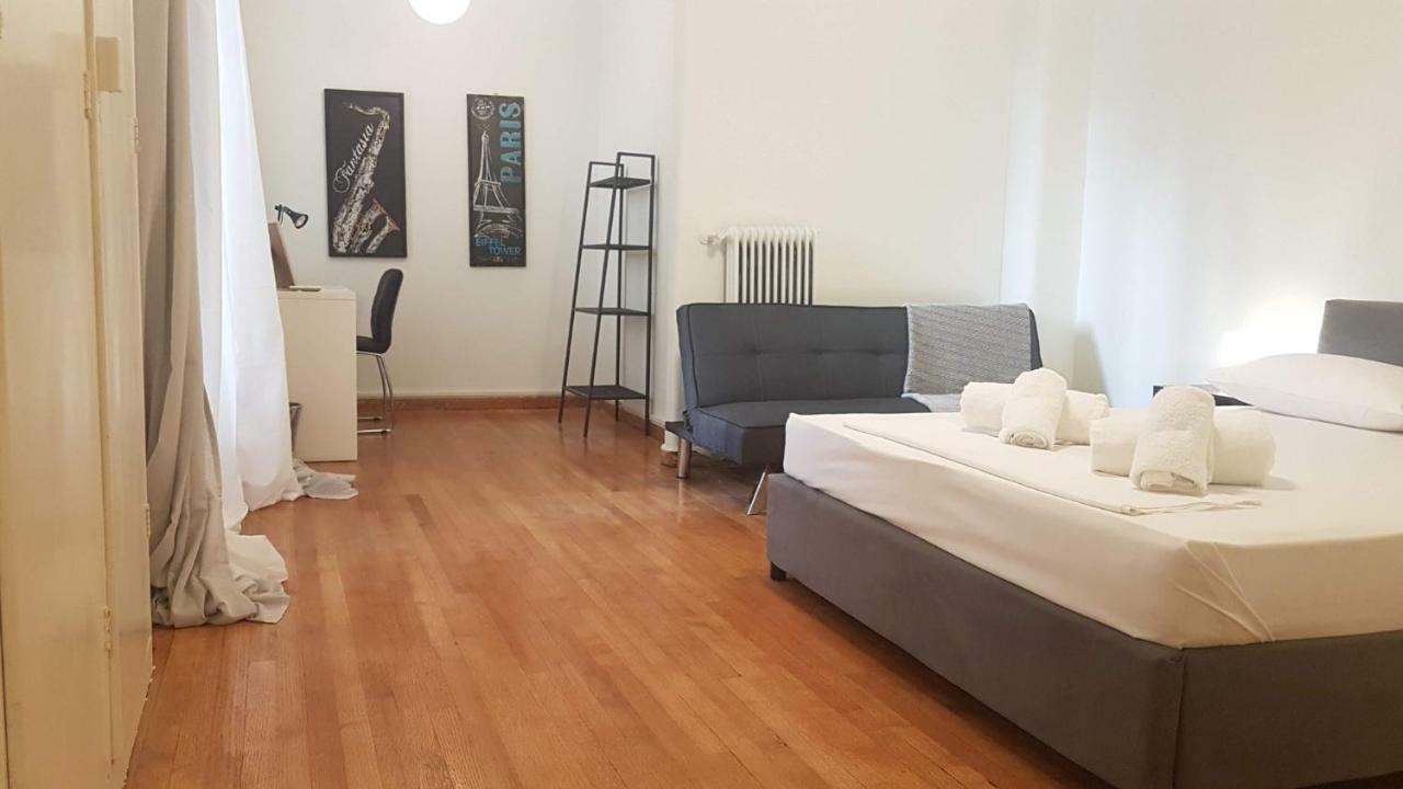 Violet Errathens Apartment - Athens Center, 7 Bd, 3 Bath 외부 사진