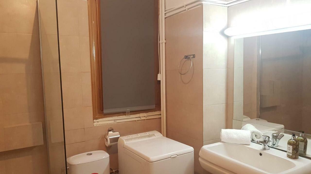 Violet Errathens Apartment - Athens Center, 7 Bd, 3 Bath 외부 사진