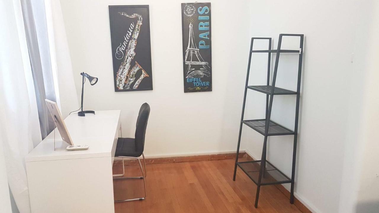 Violet Errathens Apartment - Athens Center, 7 Bd, 3 Bath 외부 사진