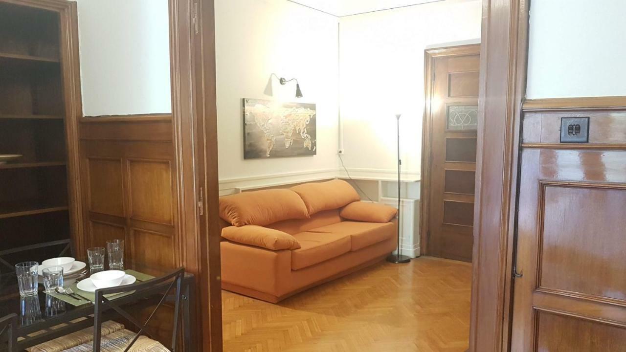 Violet Errathens Apartment - Athens Center, 7 Bd, 3 Bath 외부 사진