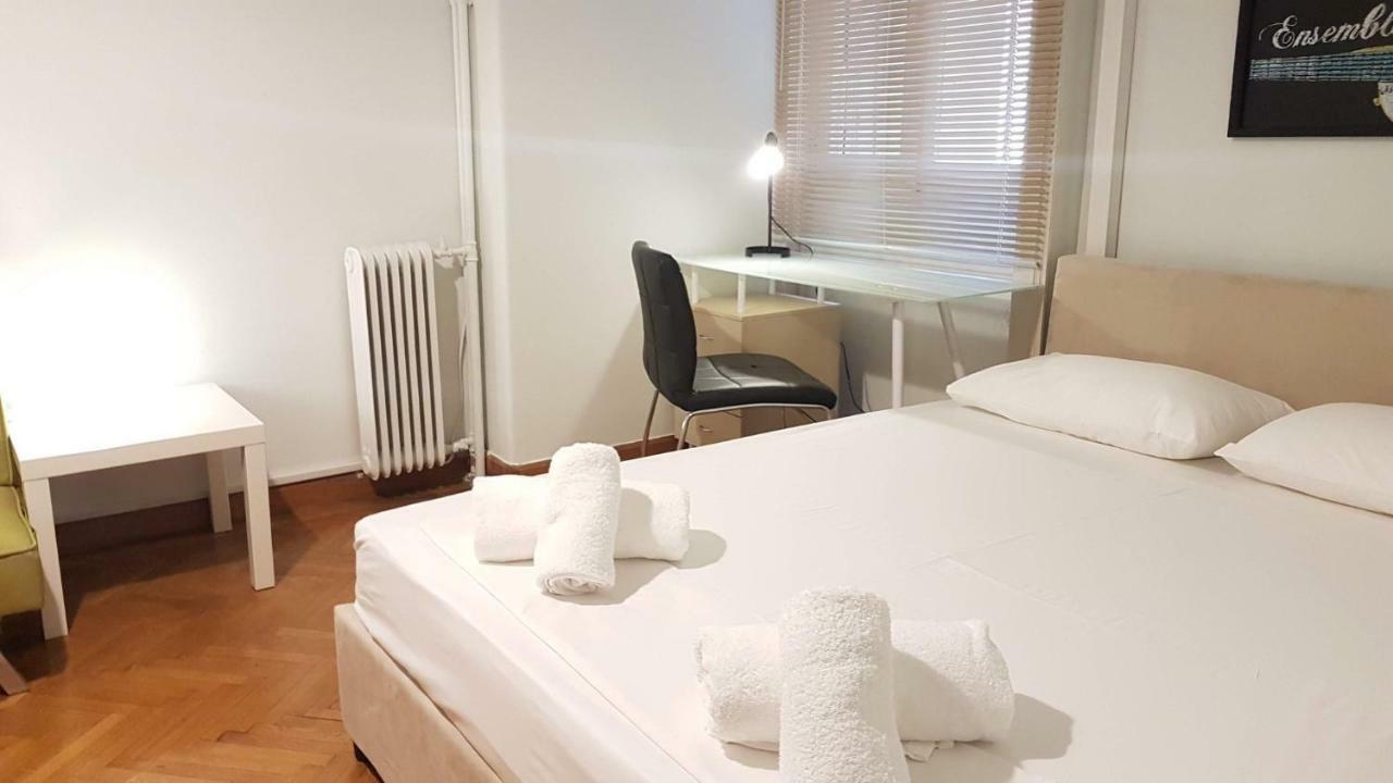 Violet Errathens Apartment - Athens Center, 7 Bd, 3 Bath 외부 사진