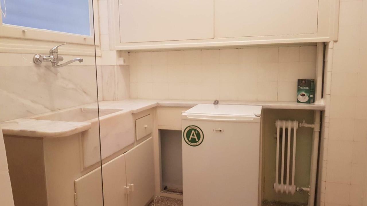 Violet Errathens Apartment - Athens Center, 7 Bd, 3 Bath 외부 사진