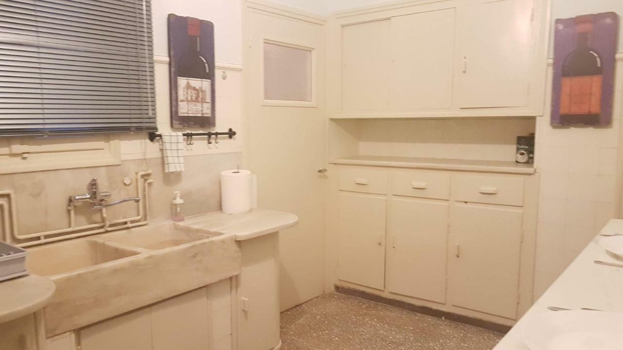 Violet Errathens Apartment - Athens Center, 7 Bd, 3 Bath 외부 사진